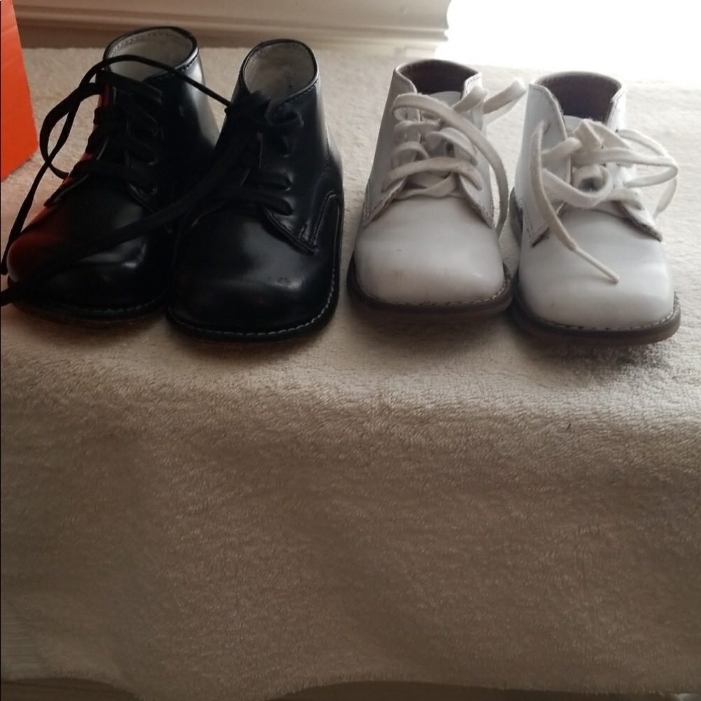 Baby walking shoes